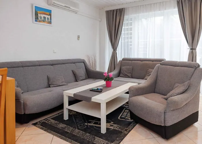 Unit_type_holiday_room With Garden In Krk 55037 Apartman *